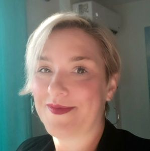 Meet your Posher, Lucie